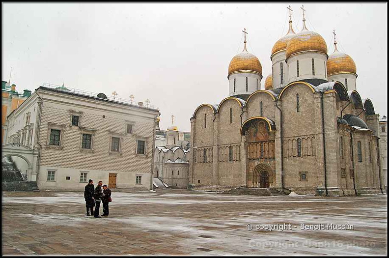 25- La cathédrale de l'Assomption au Kremlin de Moscou..jpg