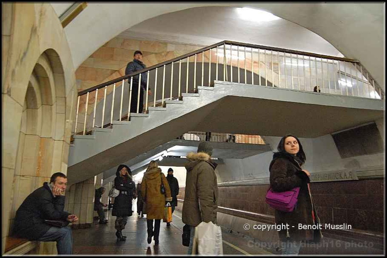 40- Le métro moscovite est un vrai labyrinthe..jpg