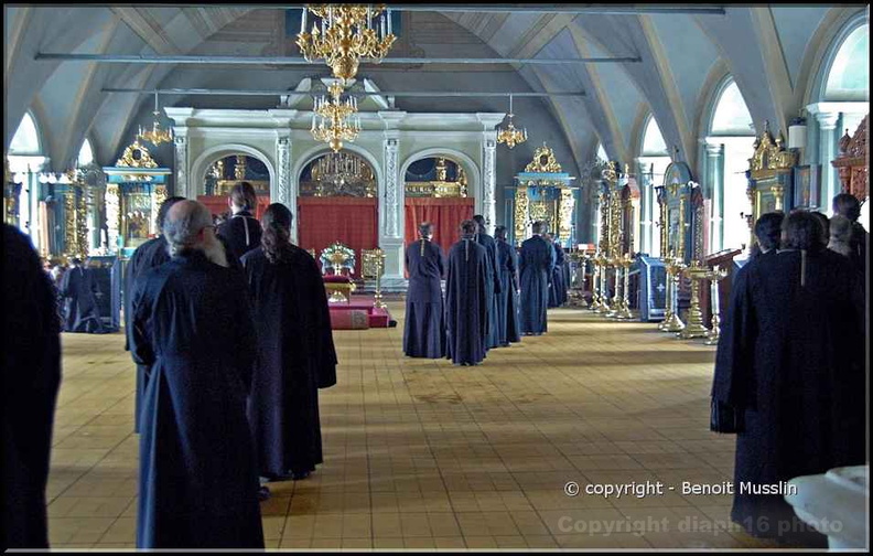 56- Un office religieux au monastère Novodevitchi de Moscou..jpg