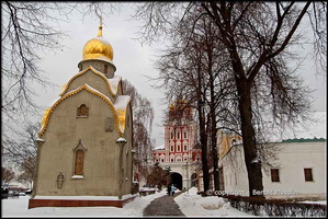 160- Dans le monastère Novodevitchi de Moscou.