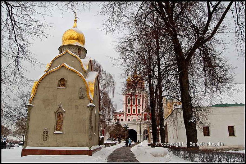 60- Dans le monastère Novodevitchi de Moscou..jpg
